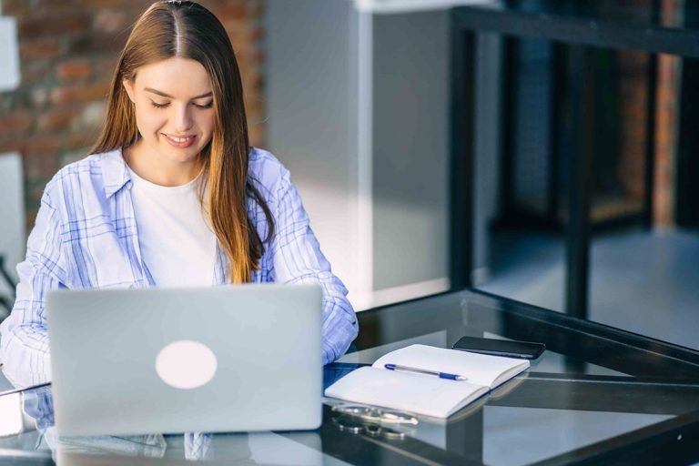 ¿Has recibido una oferta de empleo? Infórmate y haz un buen «research» sobre la empresa