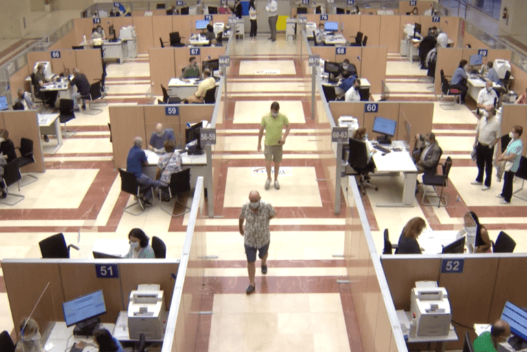 Más de la mitad de los empleos creados en los últimos años han sido públicos